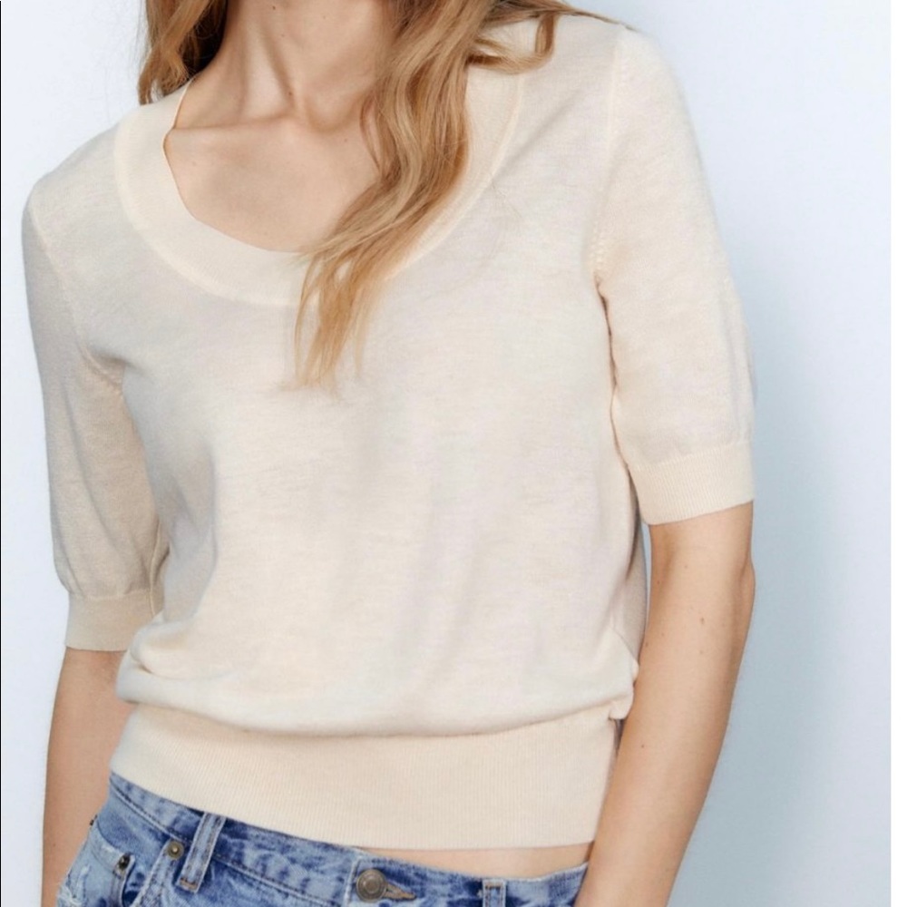Zara Knit Top with Round Neck Butter XL